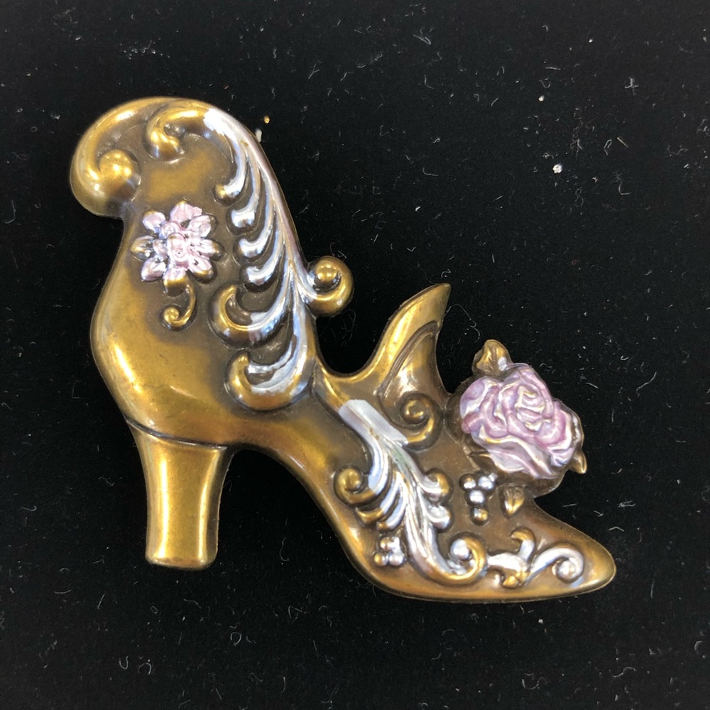 Vintage pin, buy any 3 for $10